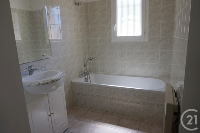 maison à louer - 4 pièces - 92.56 m2 - VILLENEUVE SUR LOT - 47 - AQUITAINE - Century 21 Bastien Gonzalez