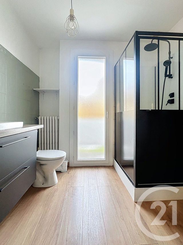 maison à louer - 5 pièces - 97.7 m2 - VILLENEUVE SUR LOT - 47 - AQUITAINE - Century 21 Bastien Gonzalez