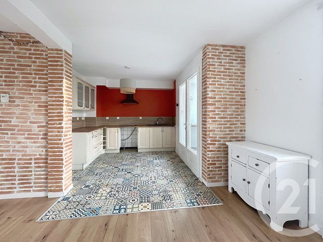 maison à louer - 5 pièces - 97.7 m2 - VILLENEUVE SUR LOT - 47 - AQUITAINE - Century 21 Bastien Gonzalez