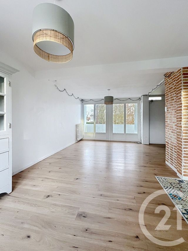 maison à louer - 5 pièces - 97.7 m2 - VILLENEUVE SUR LOT - 47 - AQUITAINE - Century 21 Bastien Gonzalez