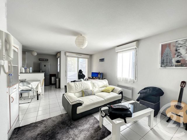 Appartement T2 à louer - 2 pièces - 44.56 m2 - VILLENEUVE SUR LOT - 47 - AQUITAINE - Century 21 Bastien Gonzalez