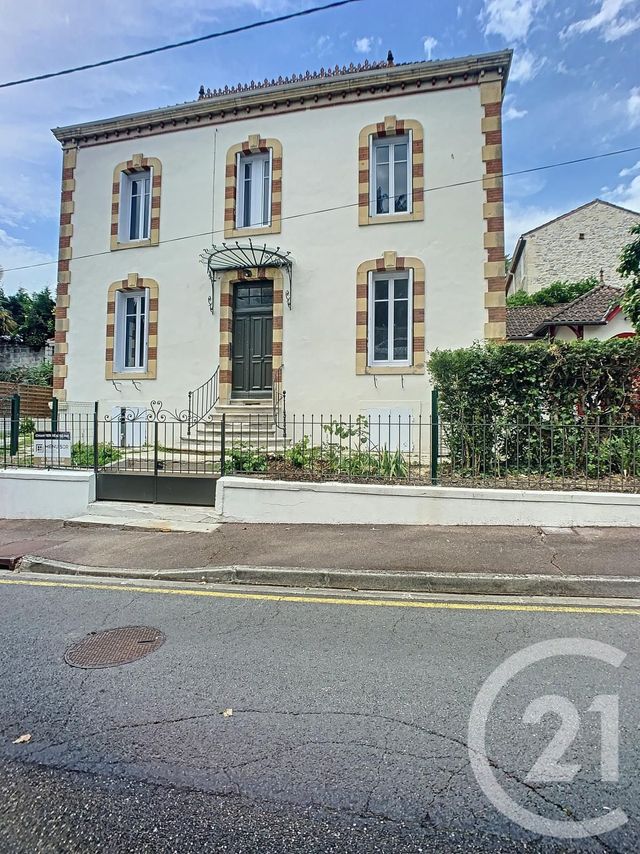 Appartement à louer - 2 pièces - 60.04 m2 - VILLENEUVE SUR LOT - 47 - AQUITAINE - Century 21 Bastien Gonzalez