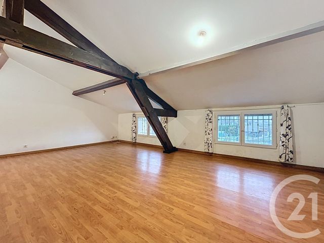 Appartement F3 à louer COLAYRAC ST CIRQ