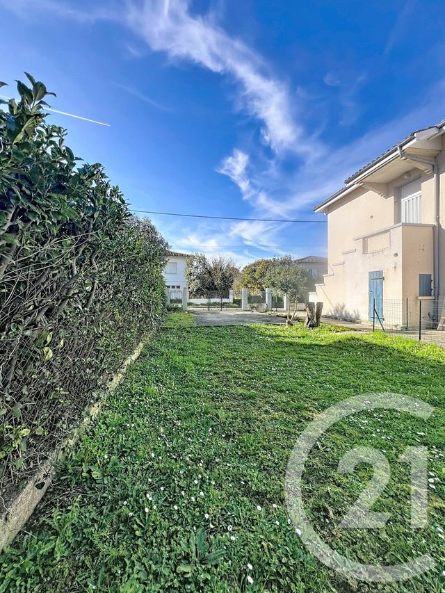 Appartement à louer - 2 pièces - 35.96 m2 - VILLENEUVE SUR LOT - 47 - AQUITAINE - Century 21 Bastien Gonzalez