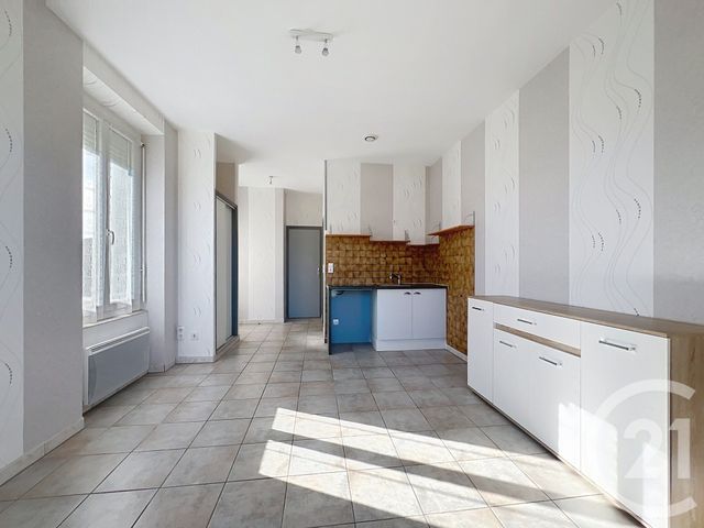 Appartement à louer - 2 pièces - 35.96 m2 - VILLENEUVE SUR LOT - 47 - AQUITAINE - Century 21 Bastien Gonzalez