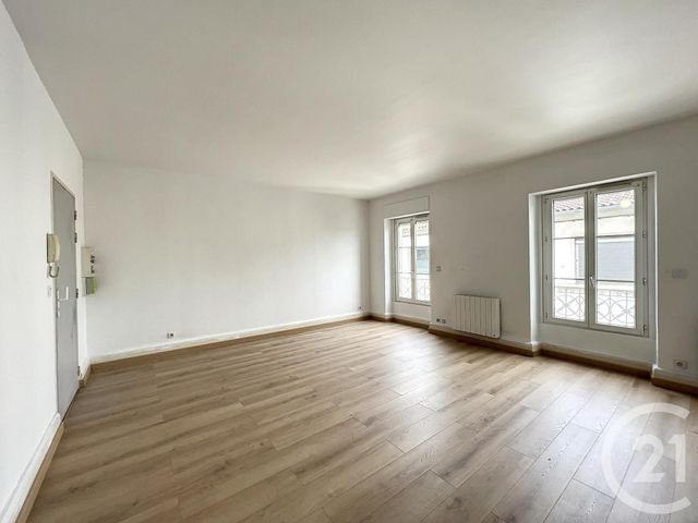 Appartement T2 à louer - 2 pièces - 55.0 m2 - VILLENEUVE SUR LOT - 47 - AQUITAINE - Century 21 Bastien Gonzalez