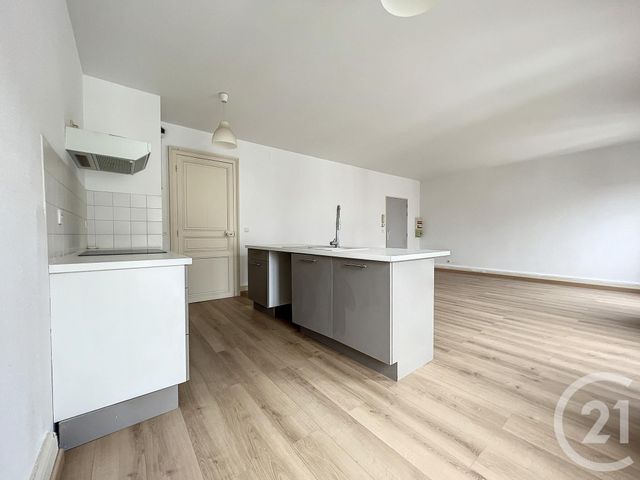 Appartement T2 à louer - 2 pièces - 55.0 m2 - VILLENEUVE SUR LOT - 47 - AQUITAINE - Century 21 Bastien Gonzalez
