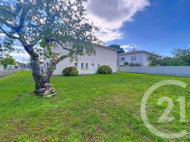 maison à vendre - 7 pièces - 165.0 m2 - VILLENEUVE SUR LOT - 47 - AQUITAINE - Century 21 Bastien Gonzalez