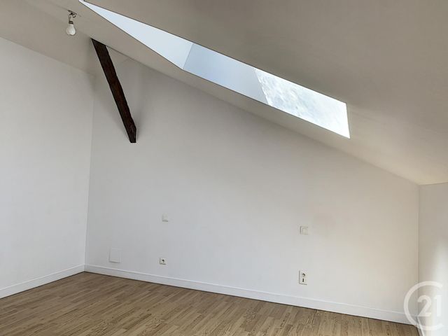 Appartement T4 à louer - 4 pièces - 110.71 m2 - STE LIVRADE SUR LOT - 47 - AQUITAINE - Century 21 Bastien Gonzalez Appartement T4 à louer - 4 pièces - 110.71 m2 - STE LIVRADE SUR LOT - 47 - AQUITAINE - Century 21 Bastien Gonzalez
