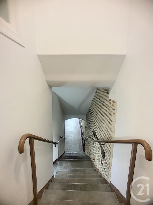 Appartement T4 à louer - 4 pièces - 110.71 m2 - STE LIVRADE SUR LOT - 47 - AQUITAINE - Century 21 Bastien Gonzalez Appartement T4 à louer - 4 pièces - 110.71 m2 - STE LIVRADE SUR LOT - 47 - AQUITAINE - Century 21 Bastien Gonzalez
