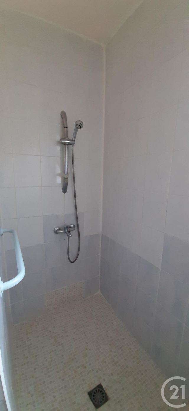 maison à vendre - 6 pièces - 120.61 m2 - CASSENEUIL - 47 - AQUITAINE - Century 21 Bastien Gonzalez maison à vendre - 6 pièces - 120.61 m2 - CASSENEUIL - 47 - AQUITAINE - Century 21 Bastien Gonzalez