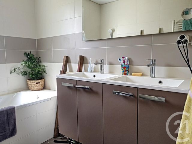 Afficher la photo en grand maison à vendre - 7 pièces - 109.0 m2 - PINEL HAUTERIVE - 47 - AQUITAINE - Century 21 Bastien Gonzalez