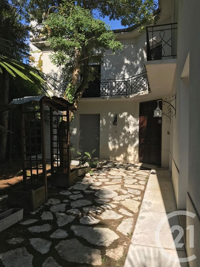 Afficher la photo en grand maison à vendre - 6 pièces - 175.0 m2 - VILLENEUVE SUR LOT - 47 - AQUITAINE - Century 21 Bastien Gonzalez