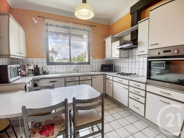 maison à vendre - 8 pièces - 130.1 m2 - VILLENEUVE SUR LOT - 47 - AQUITAINE - Century 21 Bastien Gonzalez maison à vendre - 8 pièces - 130.1 m2 - VILLENEUVE SUR LOT - 47 - AQUITAINE - Century 21 Bastien Gonzalez