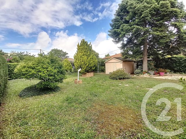 maison à vendre - 8 pièces - 130.1 m2 - VILLENEUVE SUR LOT - 47 - AQUITAINE - Century 21 Bastien Gonzalez maison à vendre - 8 pièces - 130.1 m2 - VILLENEUVE SUR LOT - 47 - AQUITAINE - Century 21 Bastien Gonzalez