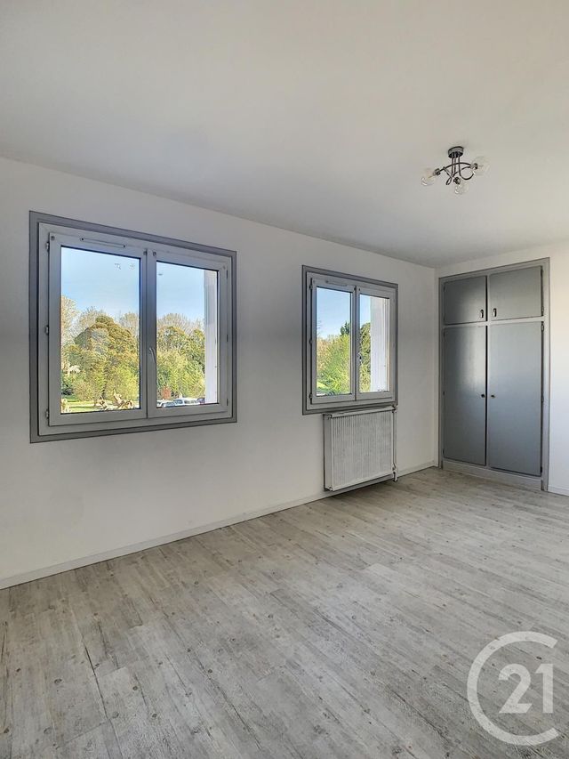 Appartement F1 à louer - 1 pièce - 28.95 m2 - VILLENEUVE SUR LOT - 47 - AQUITAINE - Century 21 Bastien Gonzalez Appartement F1 à louer - 1 pièce - 28.95 m2 - VILLENEUVE SUR LOT - 47 - AQUITAINE - Century 21 Bastien Gonzalez