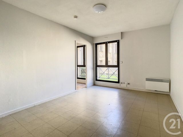 Appartement T2 à vendre - 2 pièces - 31.6 m2 - VILLENEUVE SUR LOT - 47 - AQUITAINE - Century 21 Bastien Gonzalez
