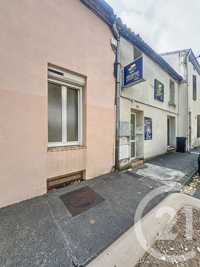 Appartement à louer - 2 pièces - 57.1 m2 - VILLENEUVE SUR LOT - 47 - AQUITAINE - Century 21 Bastien Gonzalez