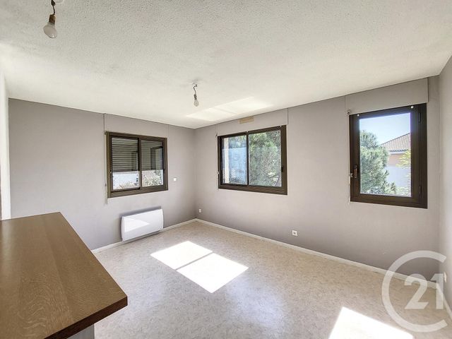 Appartement T2 à vendre - 2 pièces - 33.98 m2 - VILLENEUVE SUR LOT - 47 - AQUITAINE - Century 21 Bastien Gonzalez